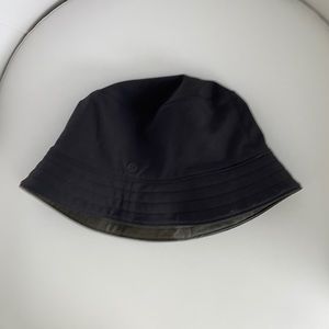 Lululemon reversible bucket hat